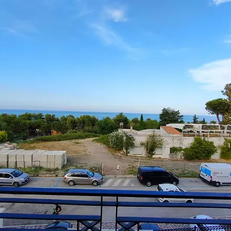 Con Piscina Bay Village Apartment Pineto